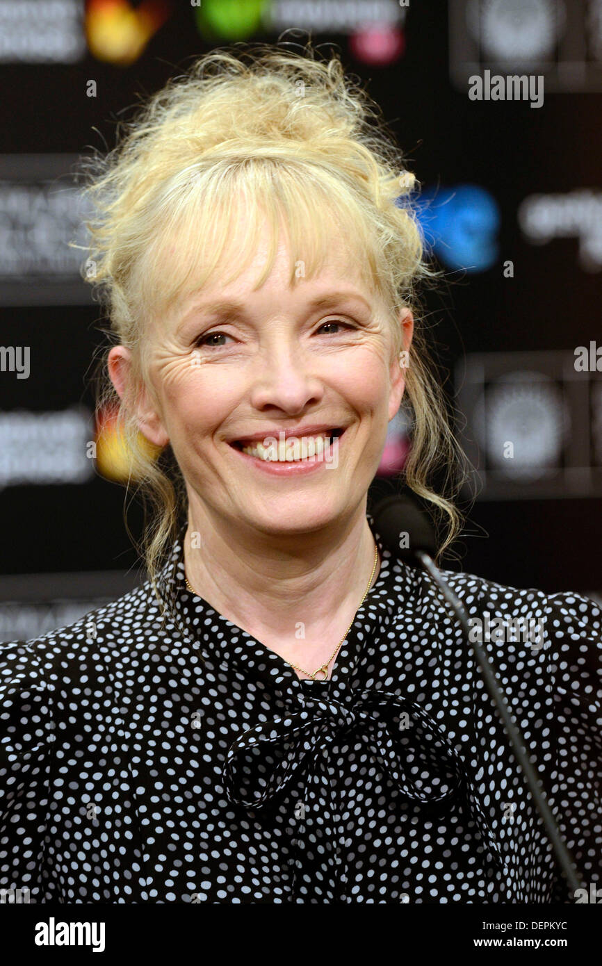 Paul Bellini pictures Magda Foy pics
