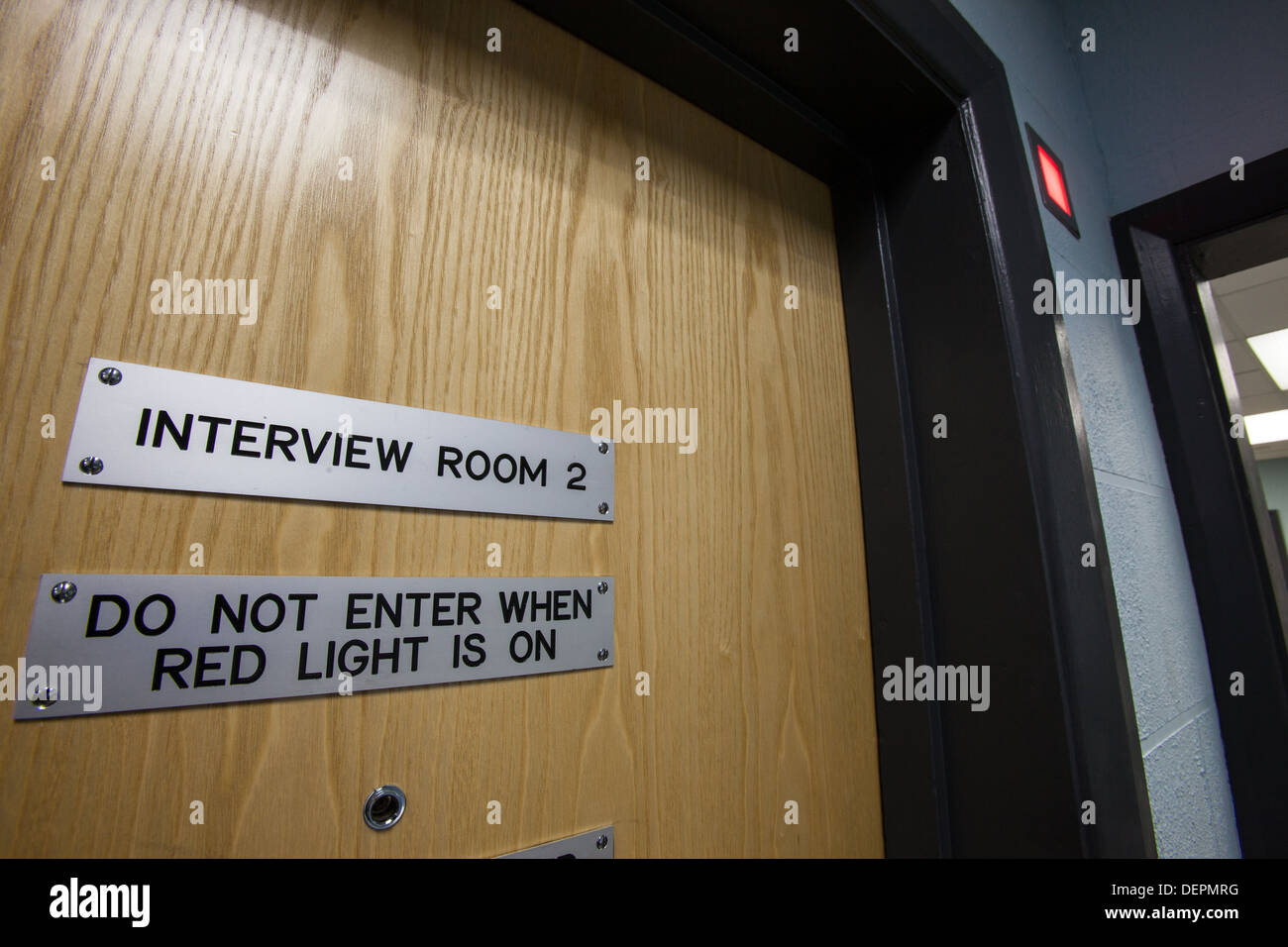 Police Station Interview Room Stock Photo 60735572 Alamy