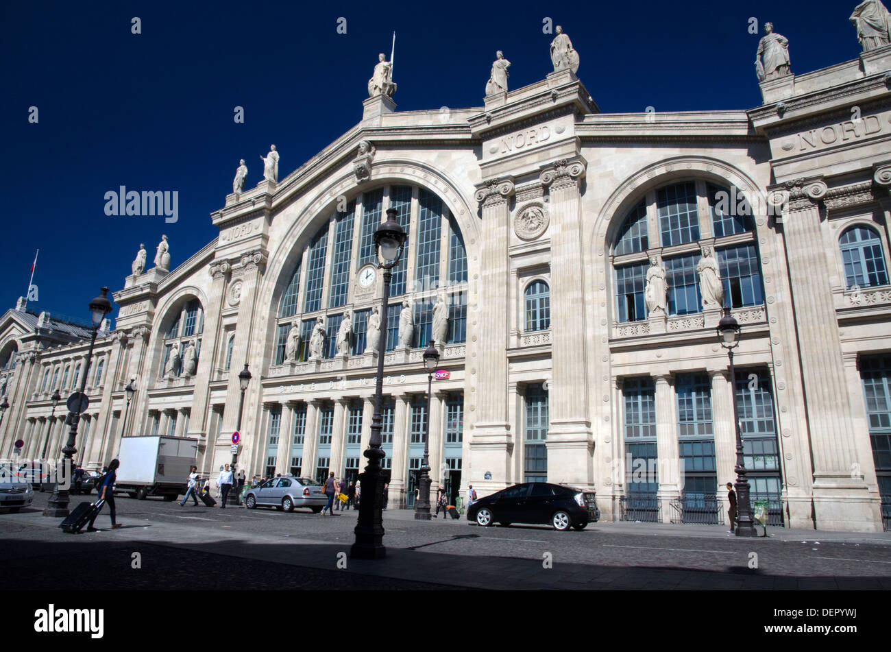gare-du-nord-railway-station-exterior-edifice-paris-france-stock-photo
