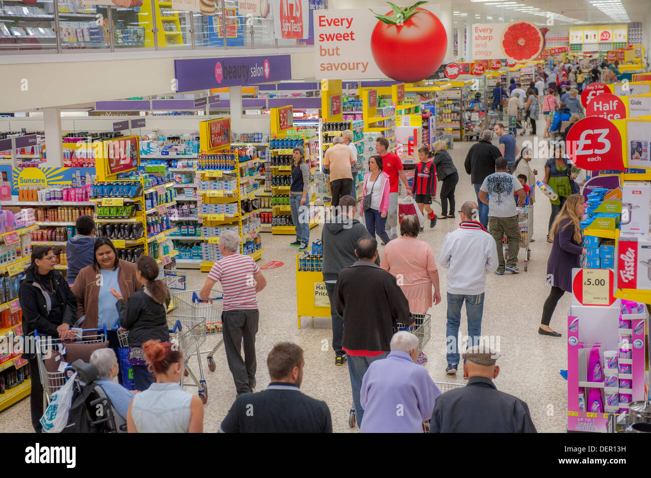 5th largest UK Tesco Extra in the UK Beaumont Leys , Leicester . A