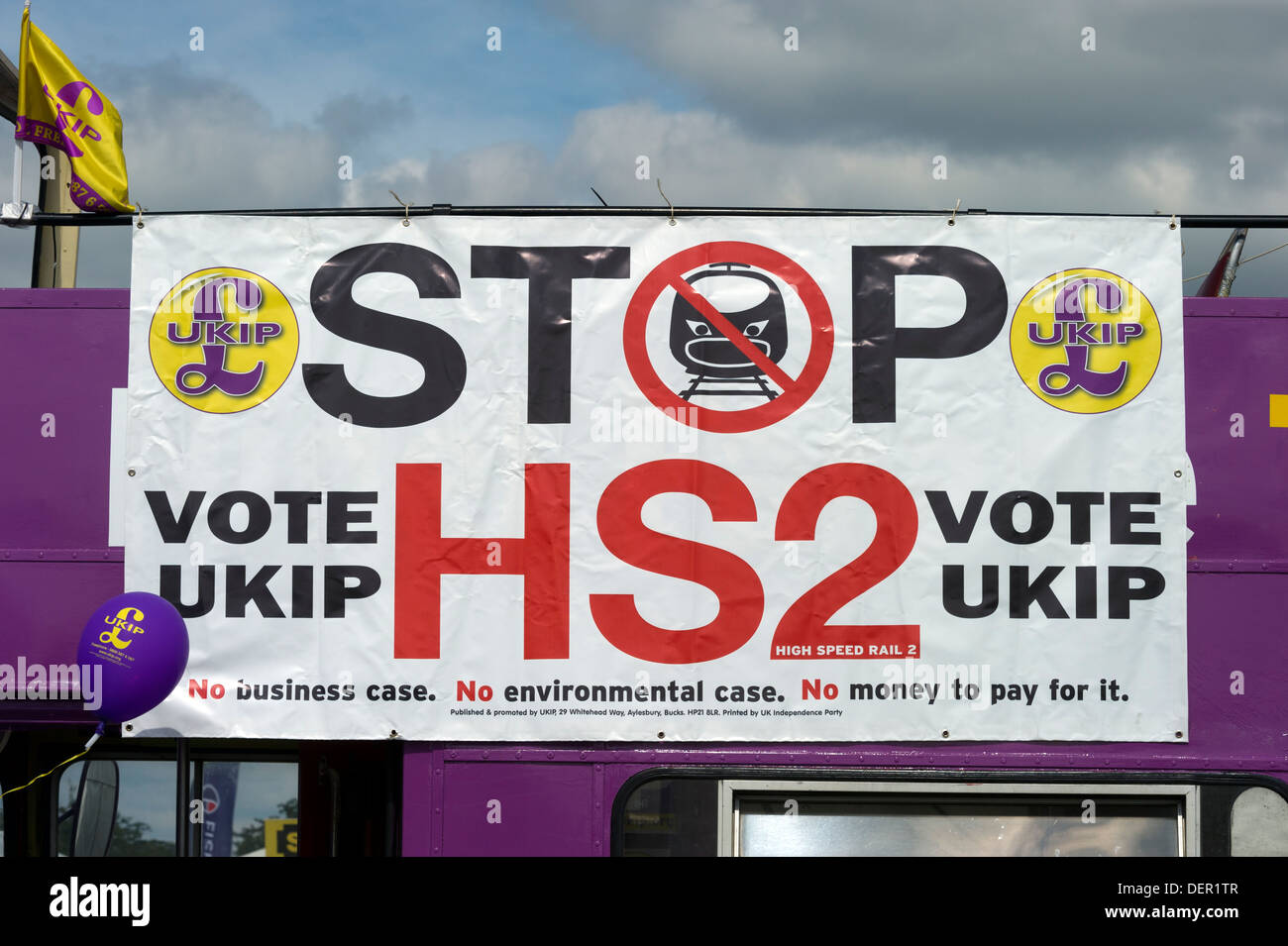 Vote UKIP stop HS2 banner at the annual Bucks show. Stock Photo