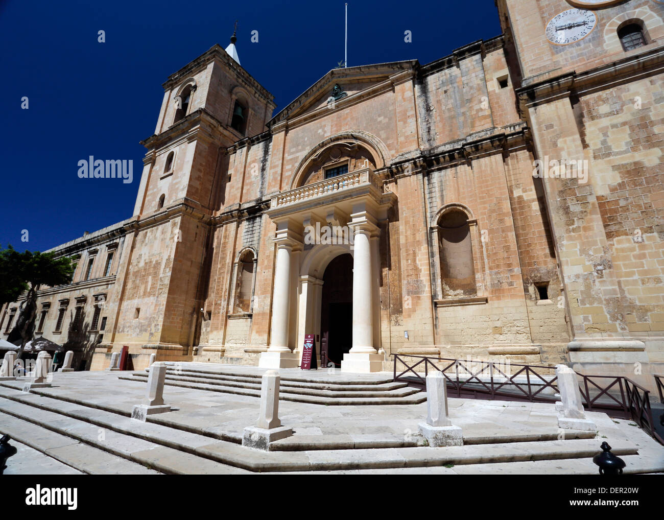 ST JOHNS CHURCH VALETTA MALTA  MEDITERRANEAN Stock Photo