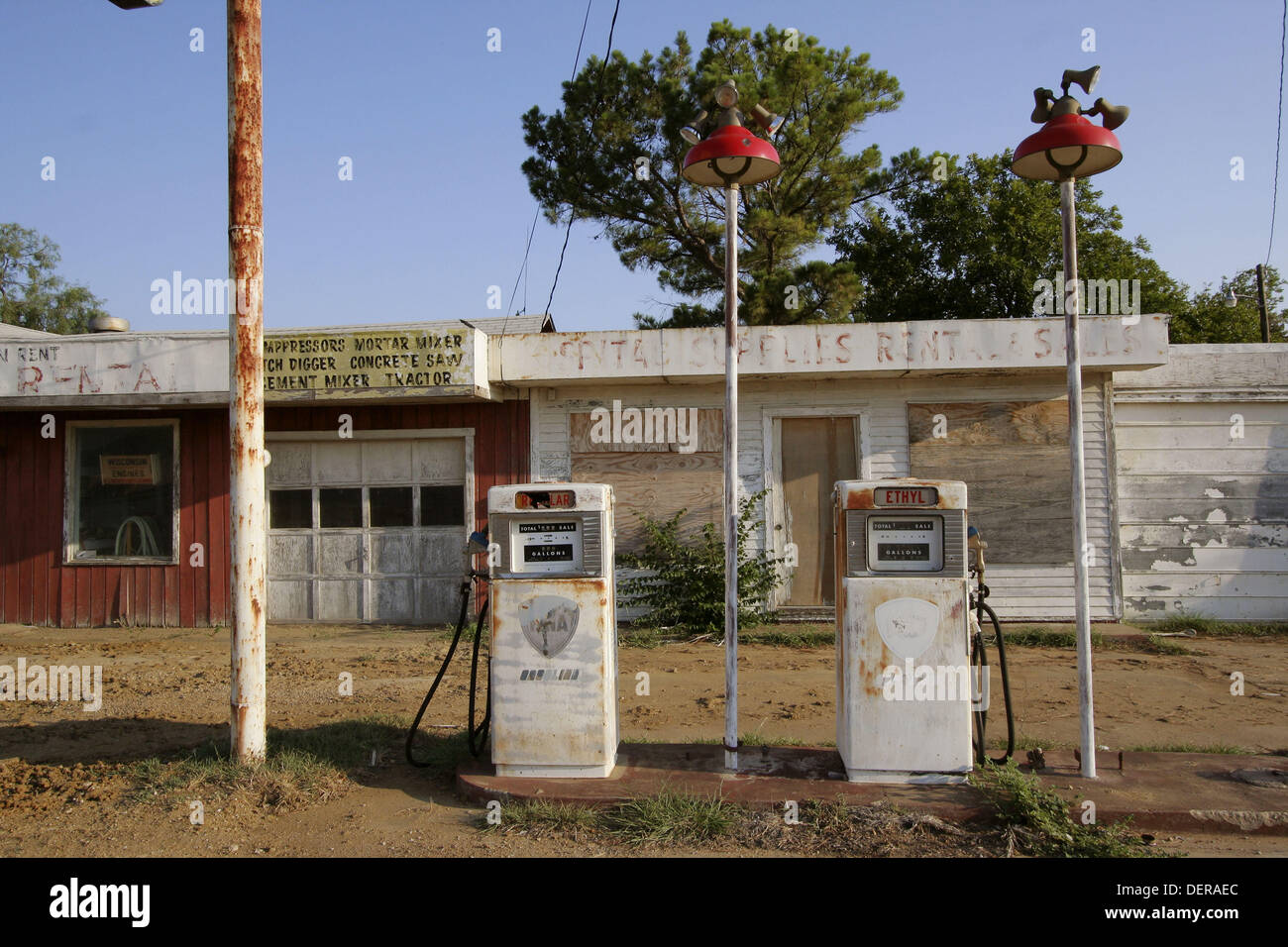 Old gas station hires stock photography and images Alamy