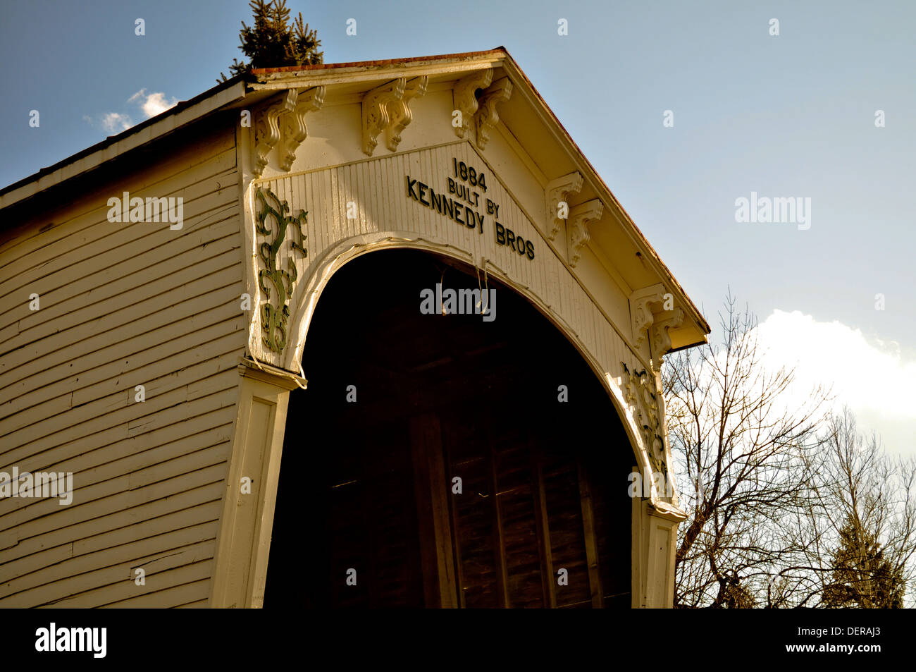 Kennedy Bros Covered Bridge Connersville Indiana Stock Photo Alamy