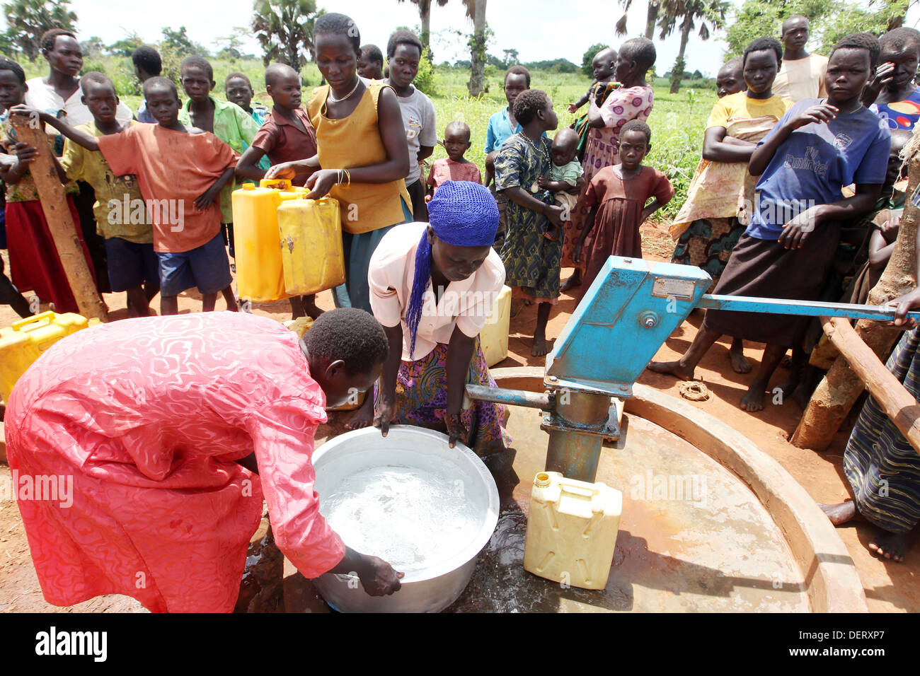 Africa Water Pump High Resolution Stock Photography and Images Alamy