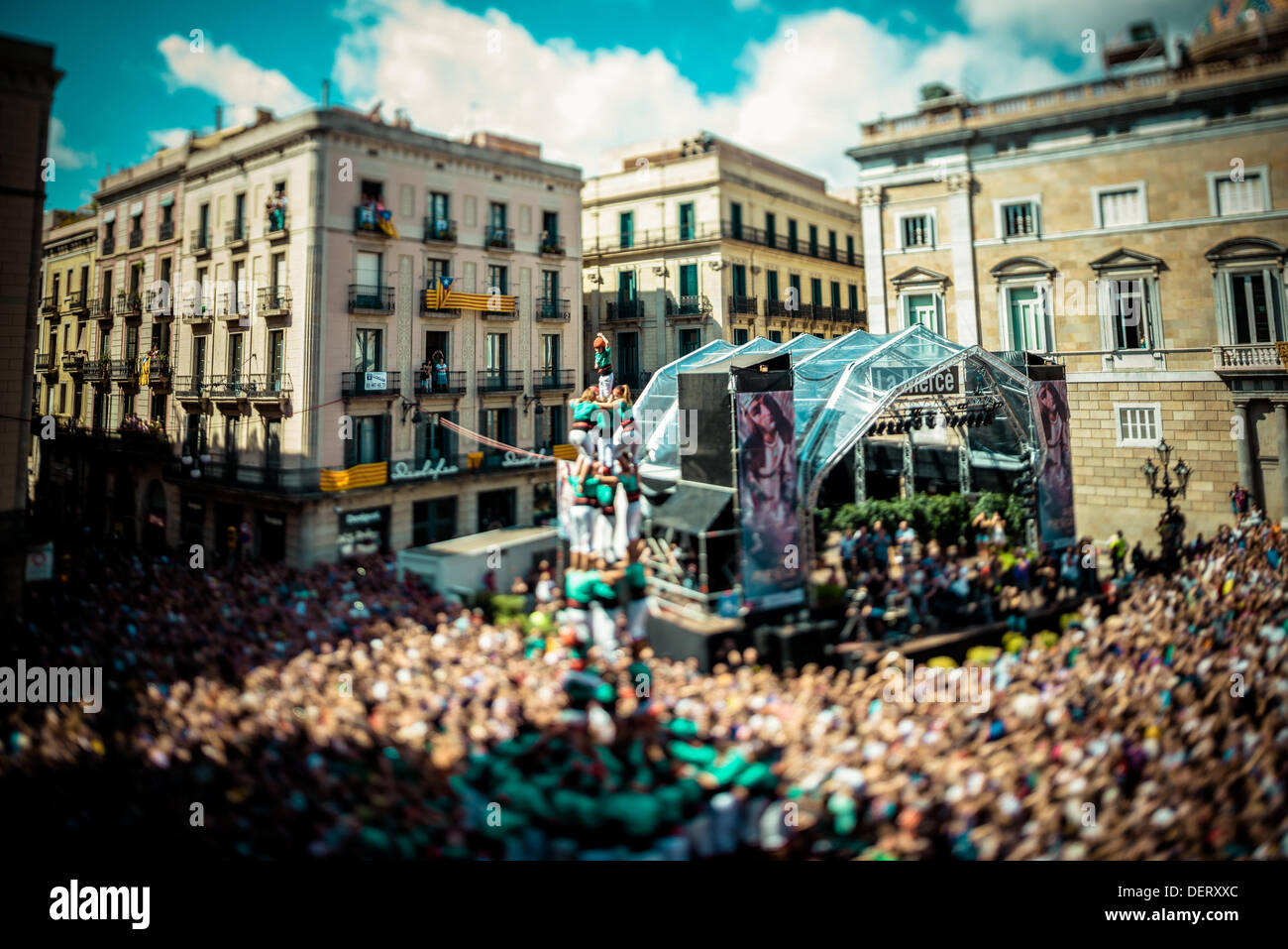Barcelona, Spain. September 22nd, 2013: The Castellers of Vilafranca build a human tower 3 of 9 in front of Barcelona's town hall during the city festival, La Merce, 2013 Credit:  matthi/Alamy Live News Stock Photo