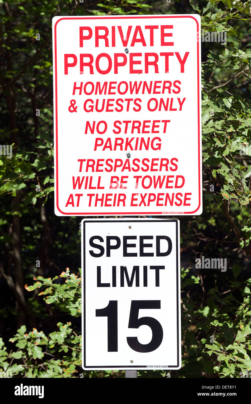 'No street parking' and 'Speed limit 15' signs in New Hampshire, USA. Stock Photo