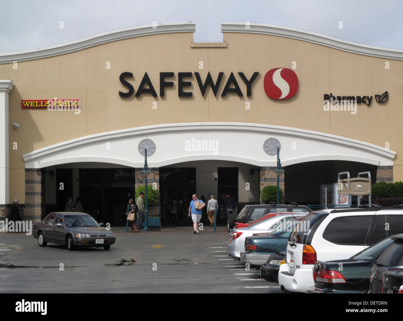 Safeway Supermarket at Potrero Center in San Francisco, California Stock Photo