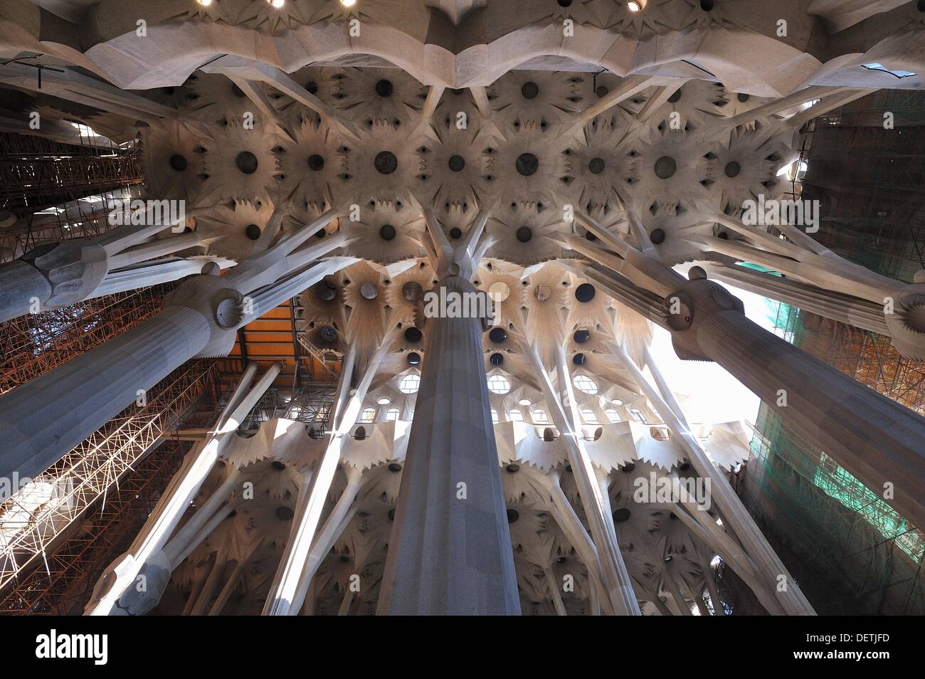 Vaulted sagrada familia ceiling hi-res stock photography and images - Alamy