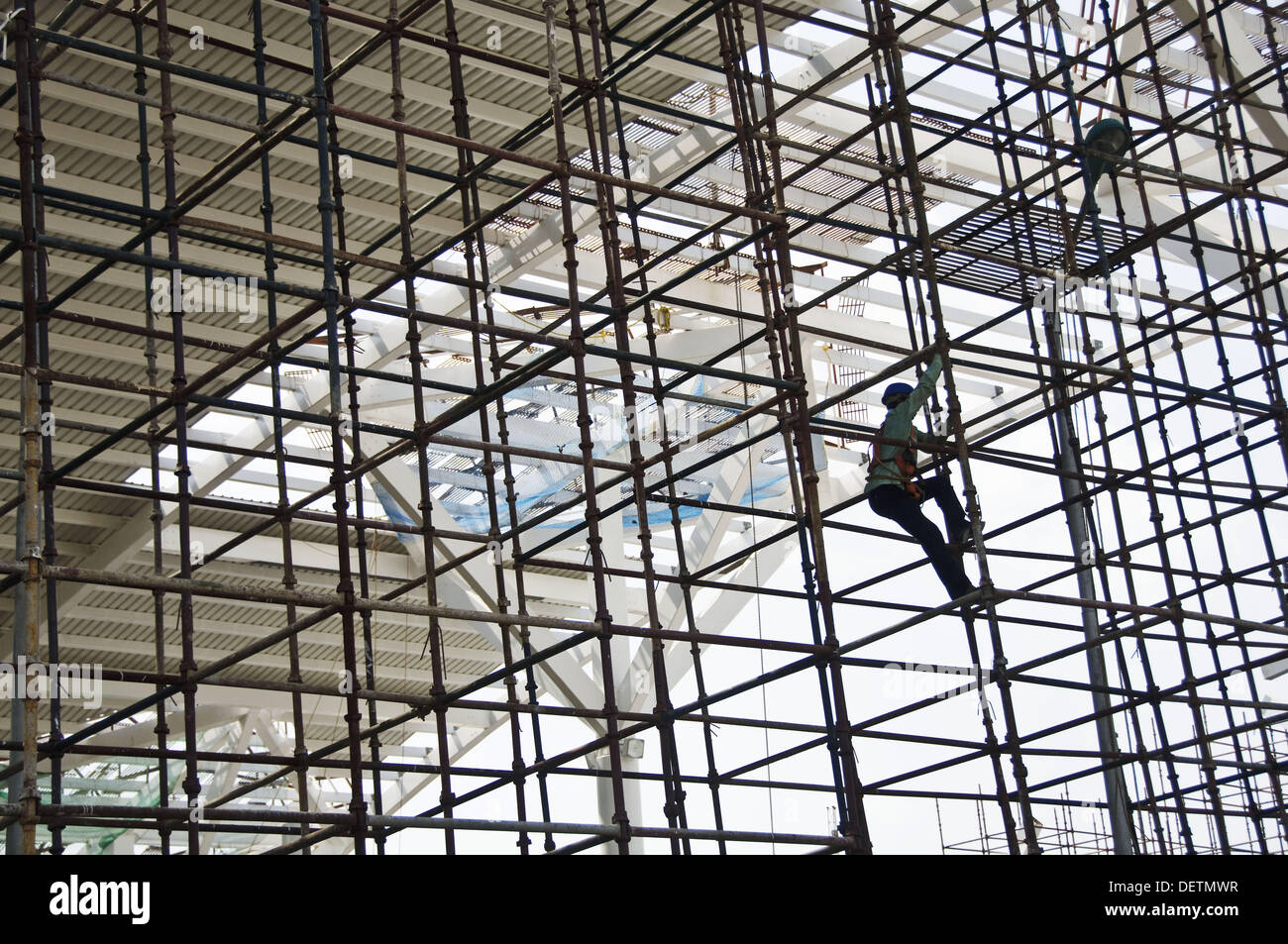 Climbing Scaffold High Resolution Stock Photography and Images Alamy