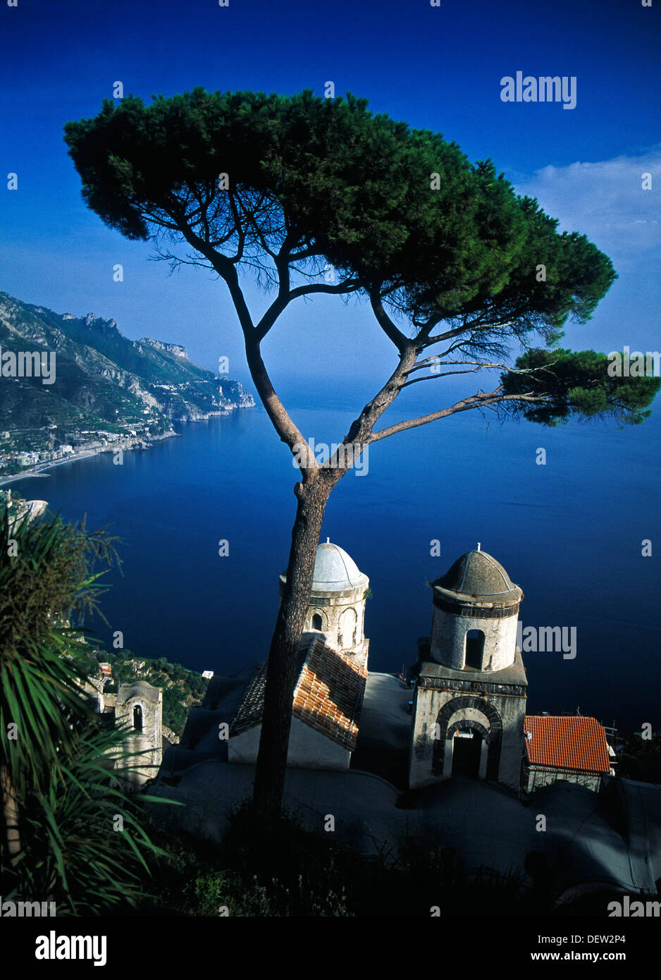 Villa Ravello Villa Rufolo gardens, Ravello in Campania, Southern Italy Stock Photo ...