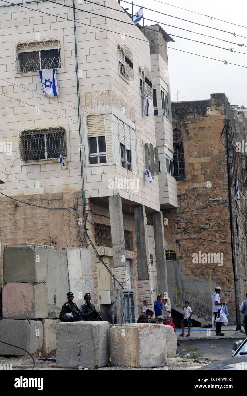 Hebron, West Bank, Palestinian Territory. 24th Sep, 2013. Israeli ...