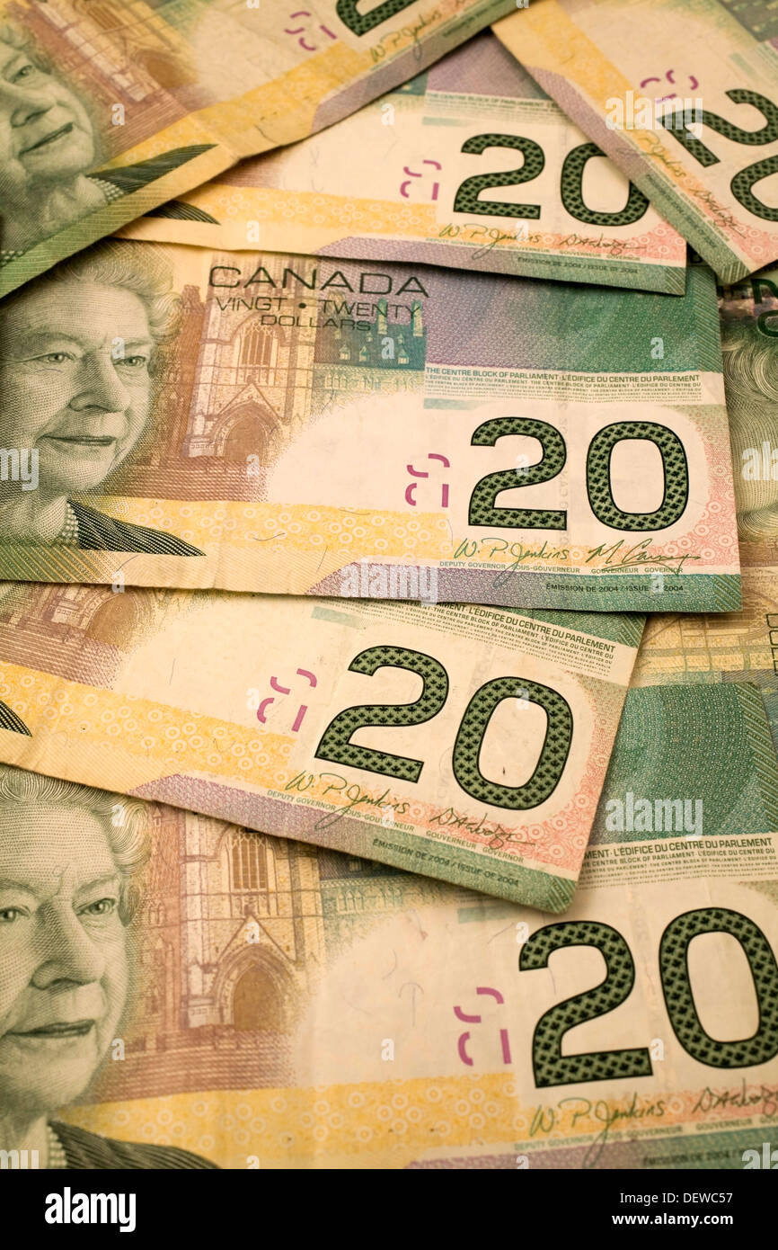 Canadian Money Bills canadian-money-bills