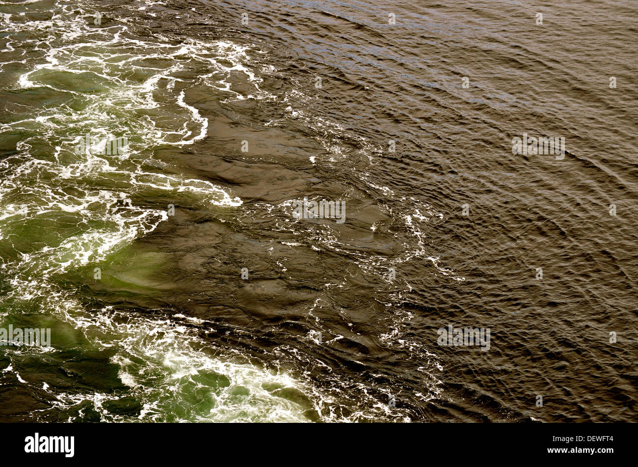 Ocean waves background Stock Photo - Alamy