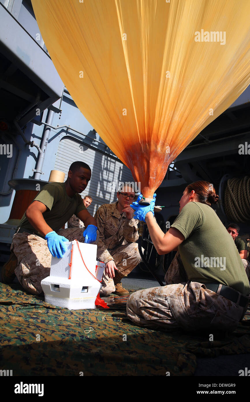 U s marines deployment hi-res stock photography and images - Alamy
