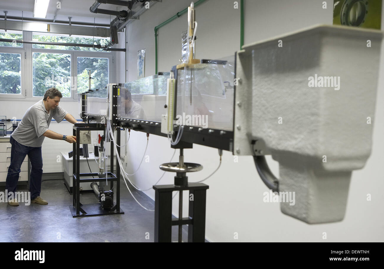 Laboratory of hydraulic installations, Department of Hydraulic