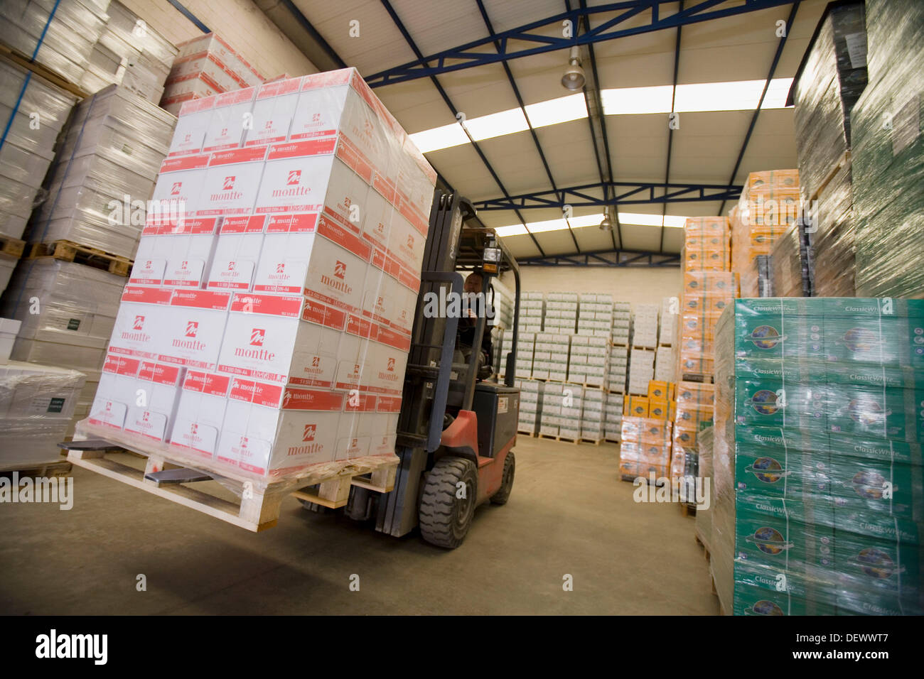 Moving pallets, office supplies at store house. Guipuzcoa, Euskadi, Spain Stock Photo Alamy