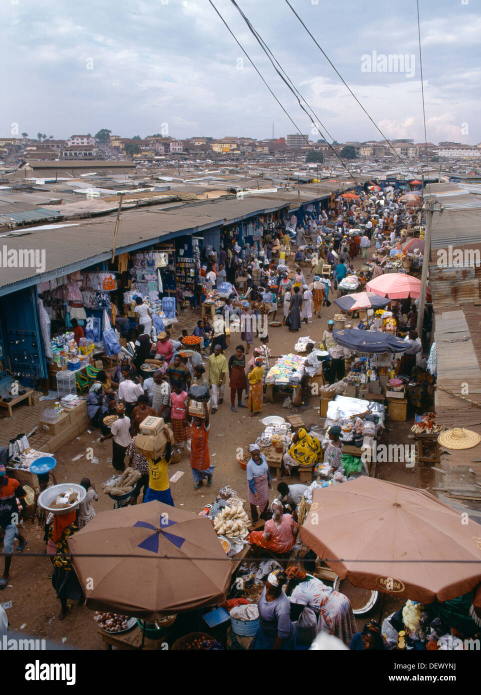 Kumasi market hires stock photography and images Alamy