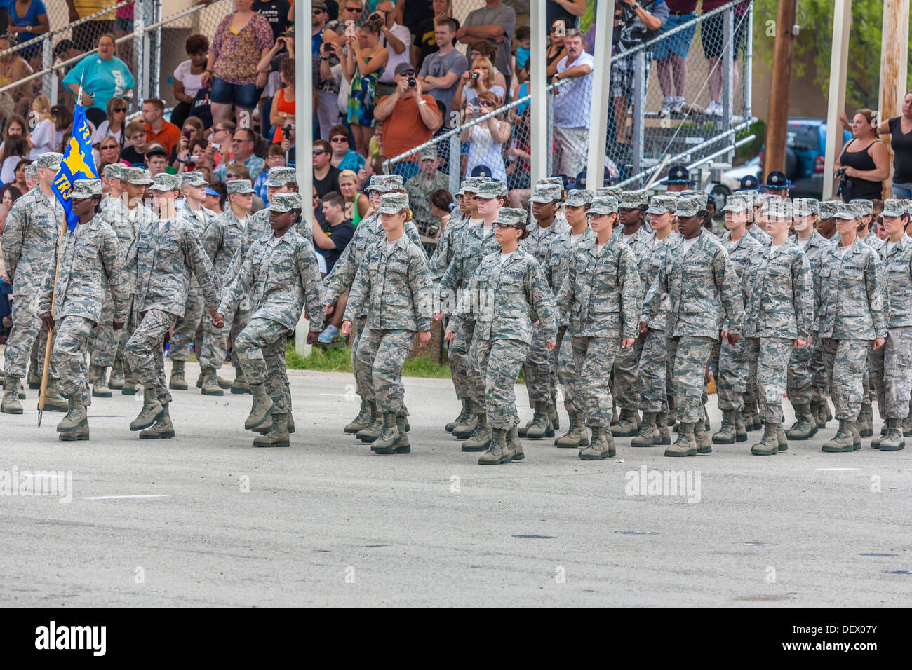 Female airmen hires stock photography and images Alamy