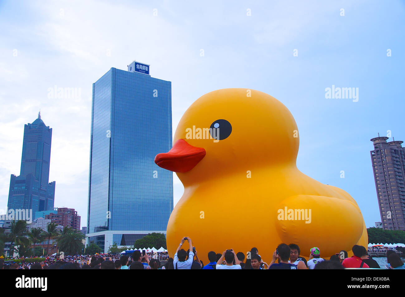 Yellow duck in Kaohsiung,Taiwan Stock Photo Alamy