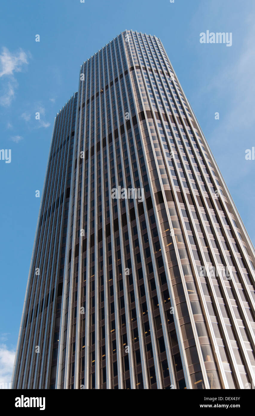 Tower 42 (aka Natwest Tower) designed by R. Seifert & Partners, 25 Old Broad Street, City of London, UK's first Skyscraper Stock Photo