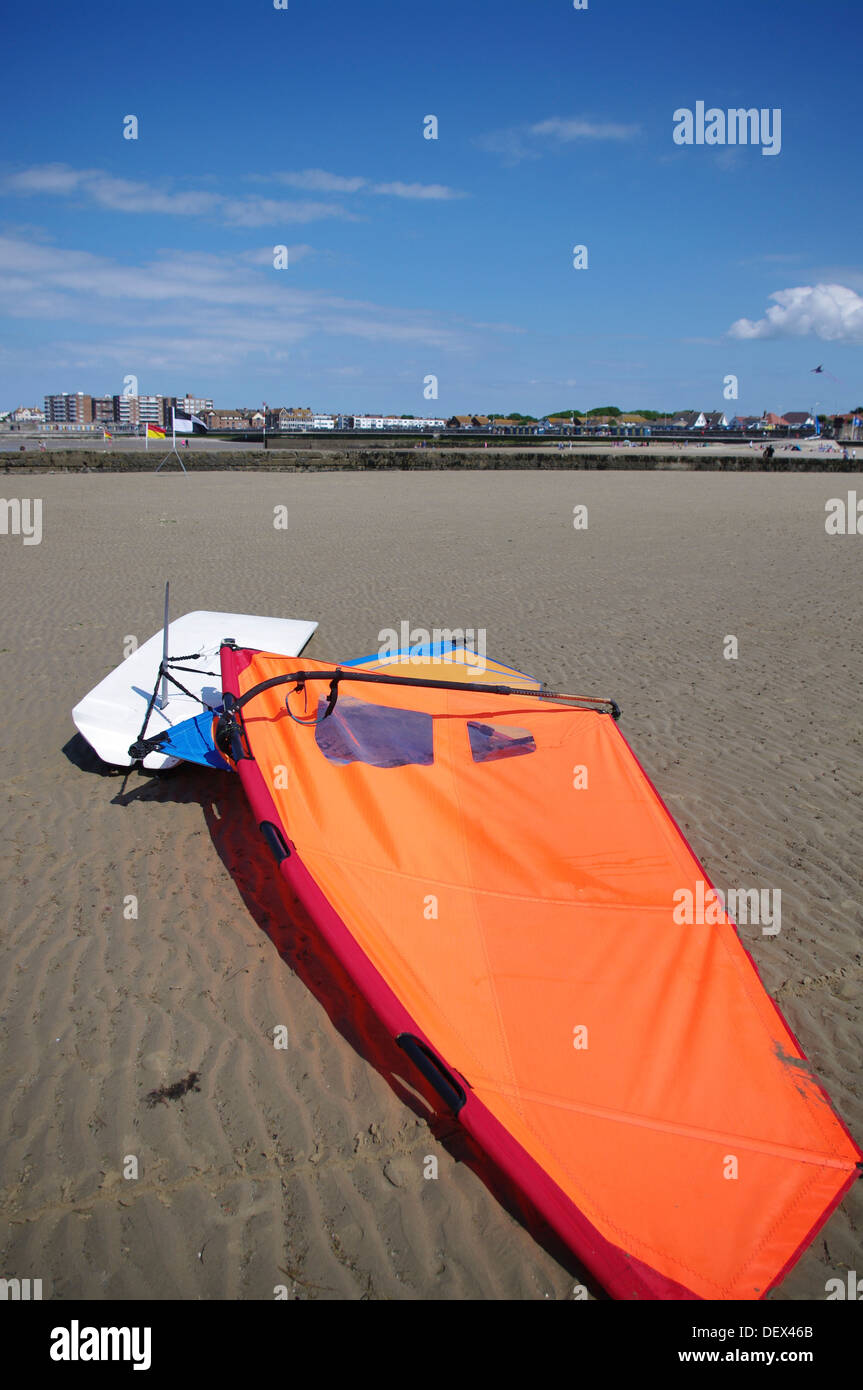 Windsurfing board, Minnis Bay, Kent Stock Photo Alamy
