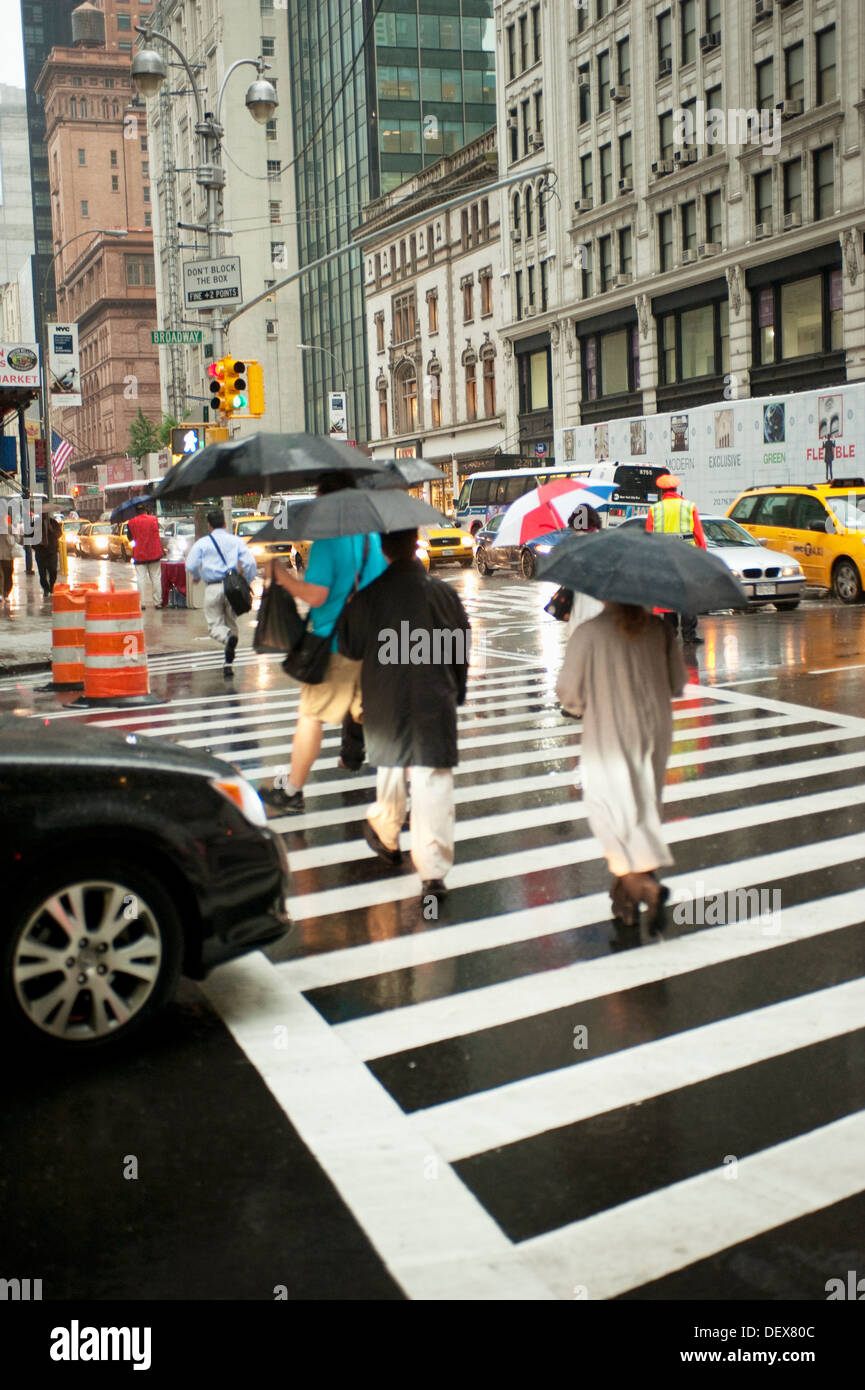 Rainy day in New York City editorial stock image. Image of avenue -  231946664