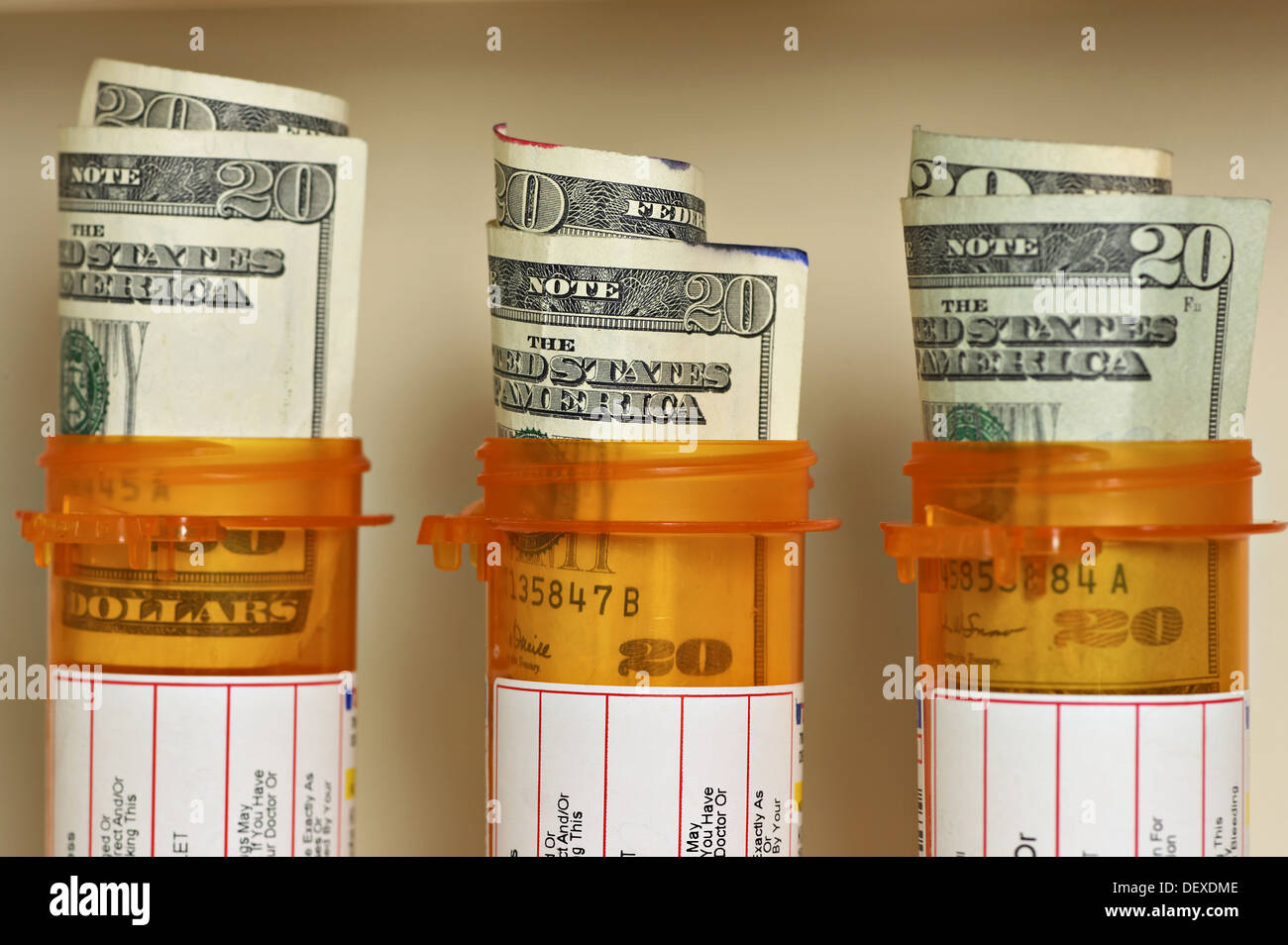 Roll 20 Dollar Bills High Resolution Stock Photography and Images Alamy