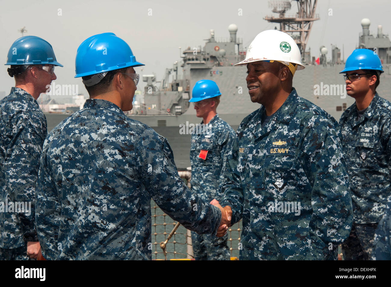 Expeditionary strike group hires stock photography and images Alamy