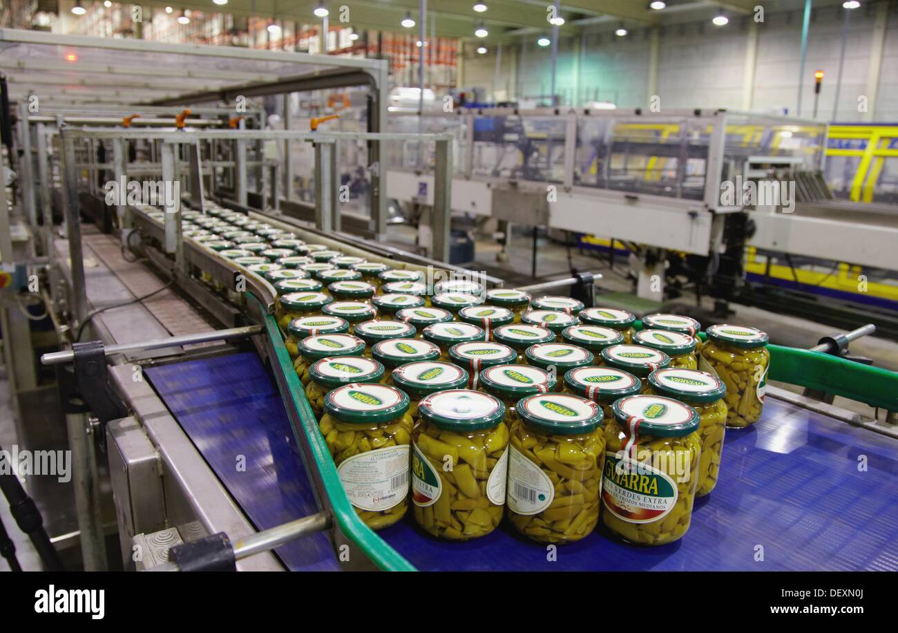 Labeling and packaging canned vegetables, Green bean, Canning Industry