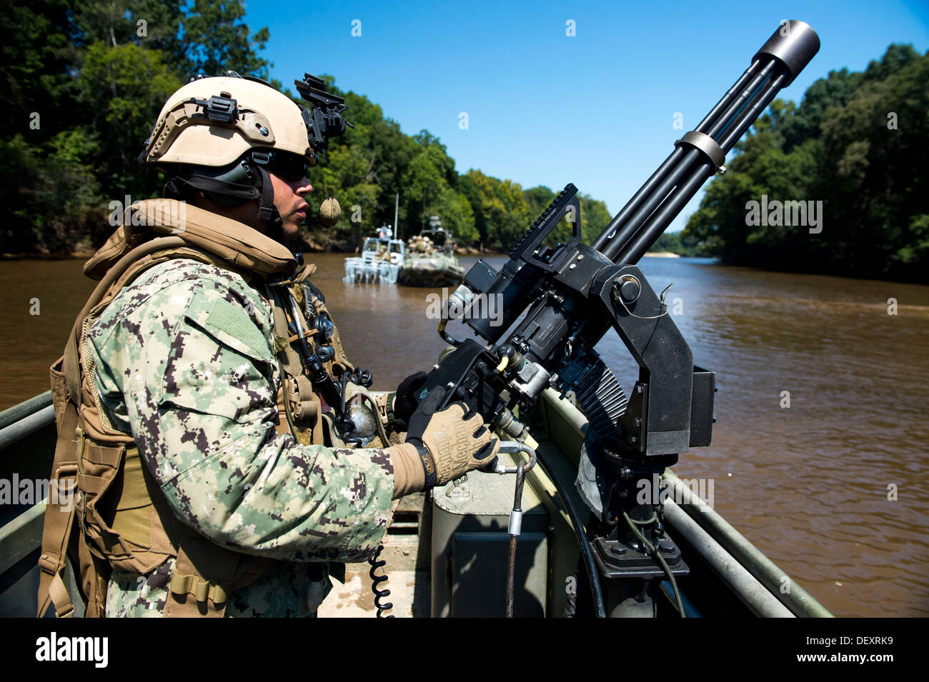Gunners mate 1st class gonzalez hires stock photography and images Alamy