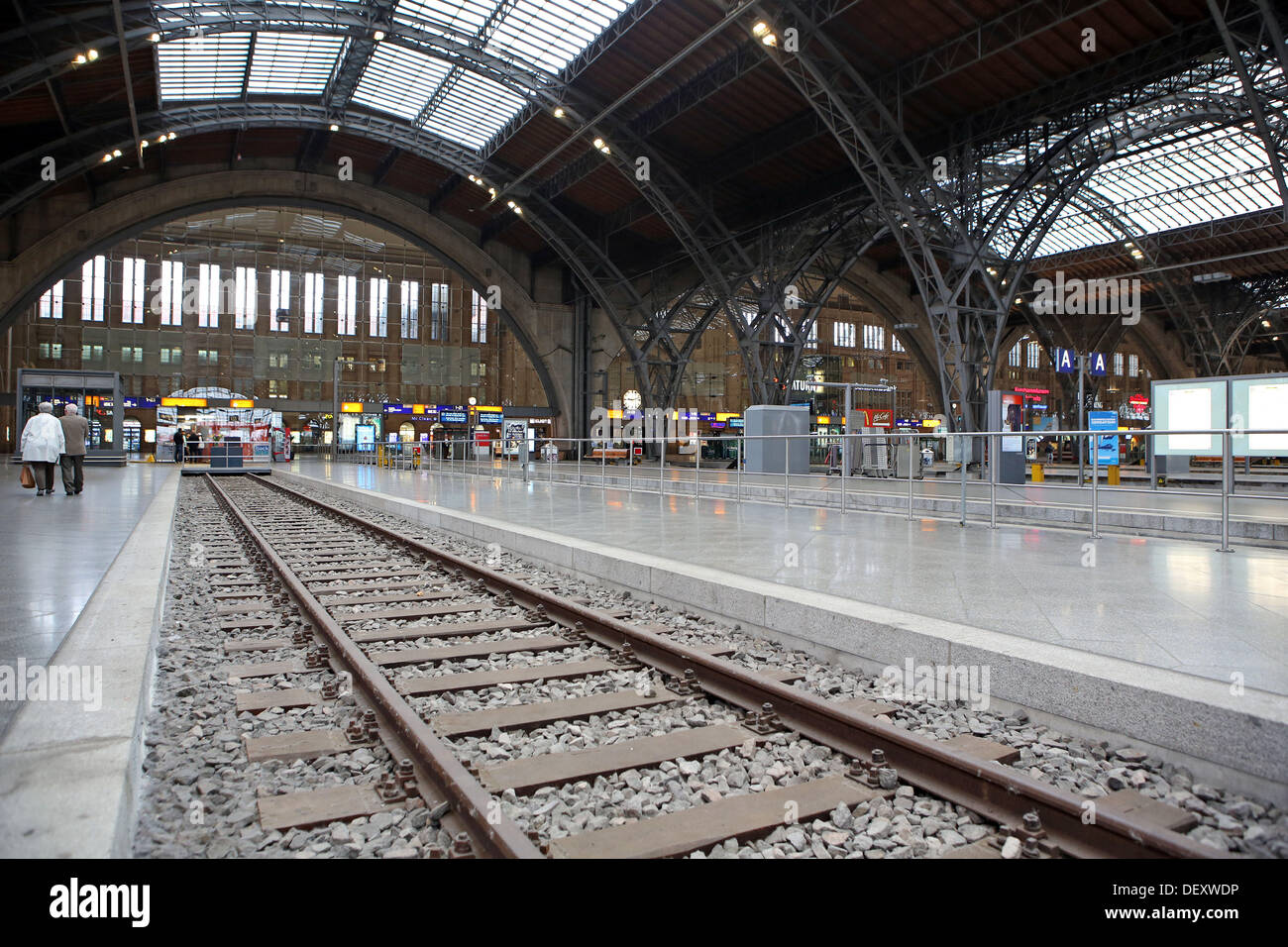 Page 9 - Railway Station Leipzig High Resolution Stock Photography and  Images - Alamy