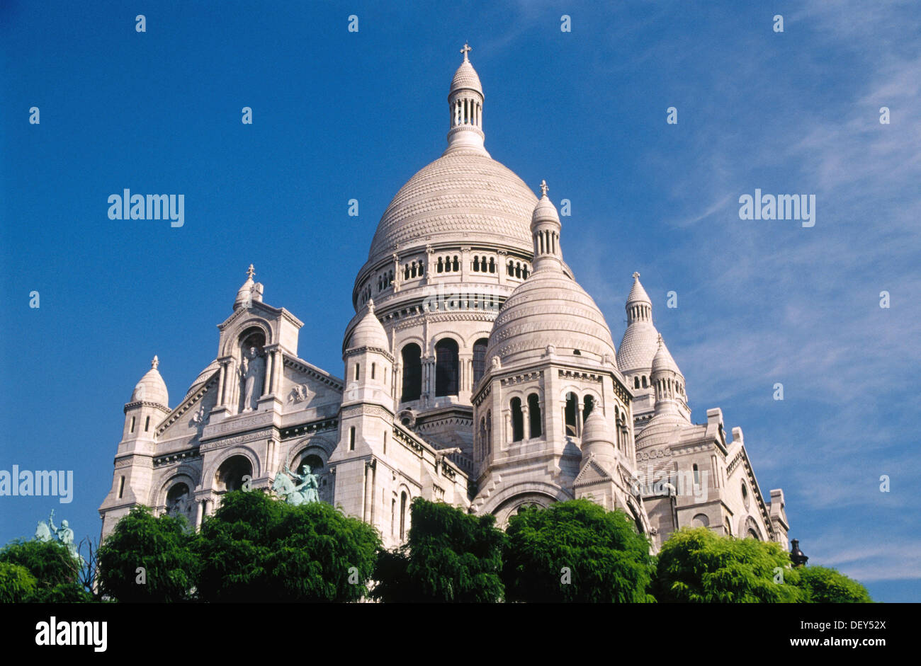 Sacre Coeur basilica, Montmartre. Paris, France Stock Photo Alamy
