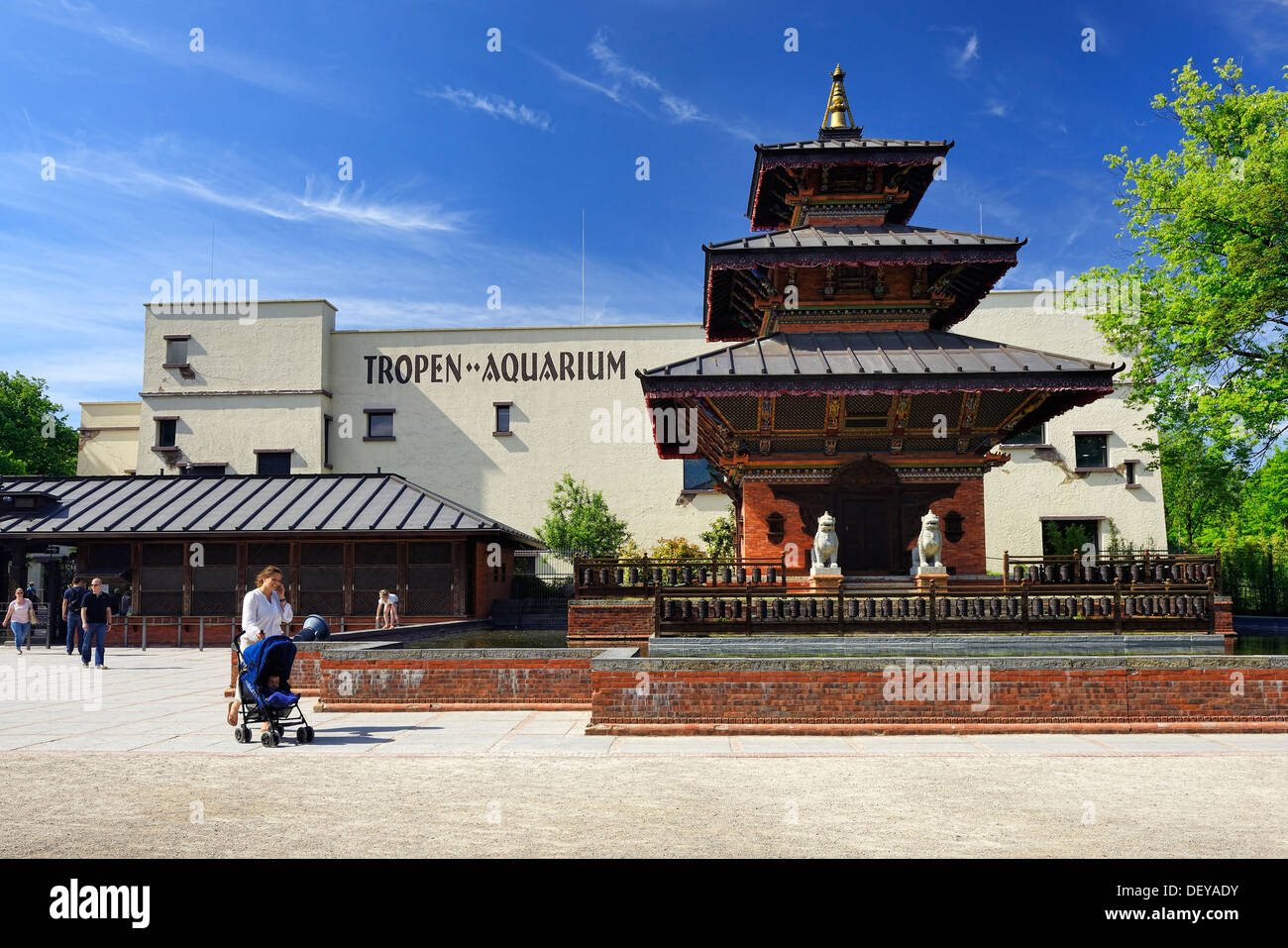 Main entrance to the animal park Hagen baker in Stellingen, Hamburg, Germany, Europe, Haupteingang zum Tierpark Hagenbeck in Ste Stock Photo