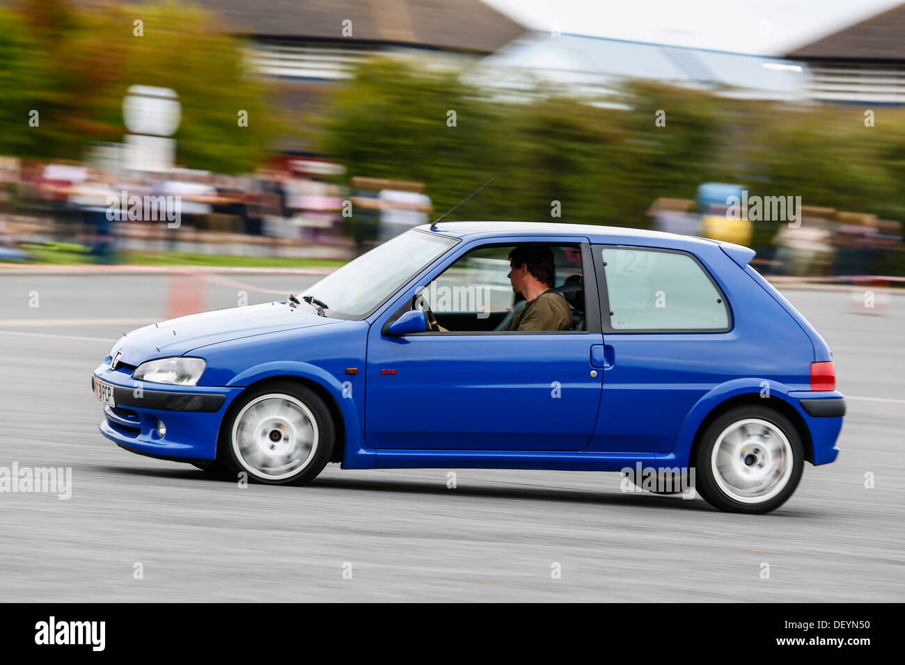 Peugeot 106 cars hi-res stock photography and images - Alamy