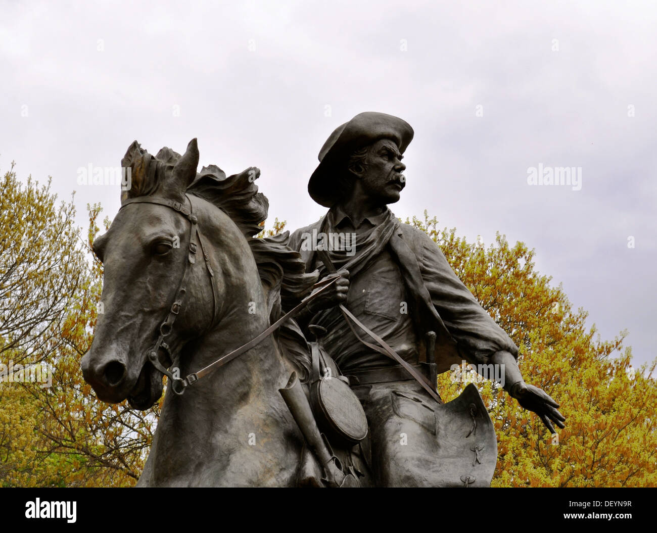 Statue of man on horse hires stock photography and images Alamy