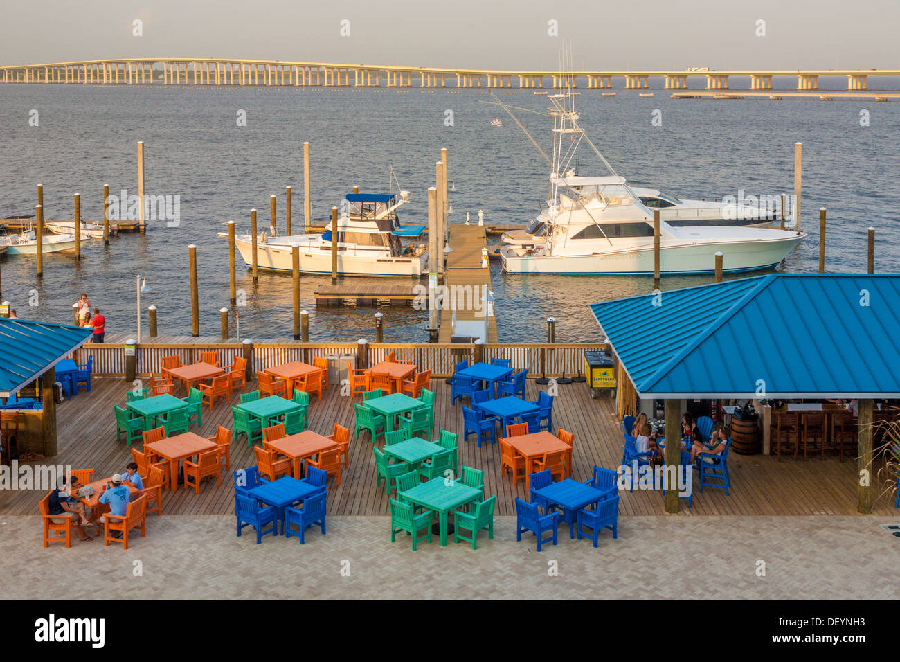 Private boats docked at Jimmy Buffett's Margaritaville Casino and Restaurant on the Back Bay in Biloxi, MS Stock Photo