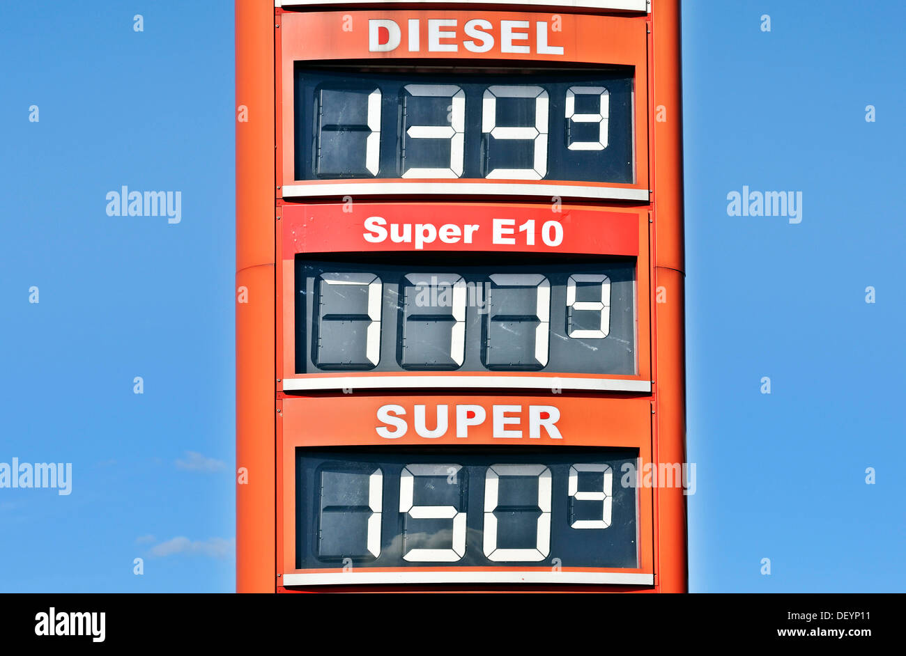 Sales stop of Super E10 gas station in Hamburg Stock Photo Alamy