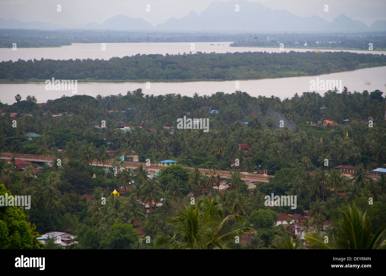 Mawlamyine and the Thanlwin river Stock Photo Alamy