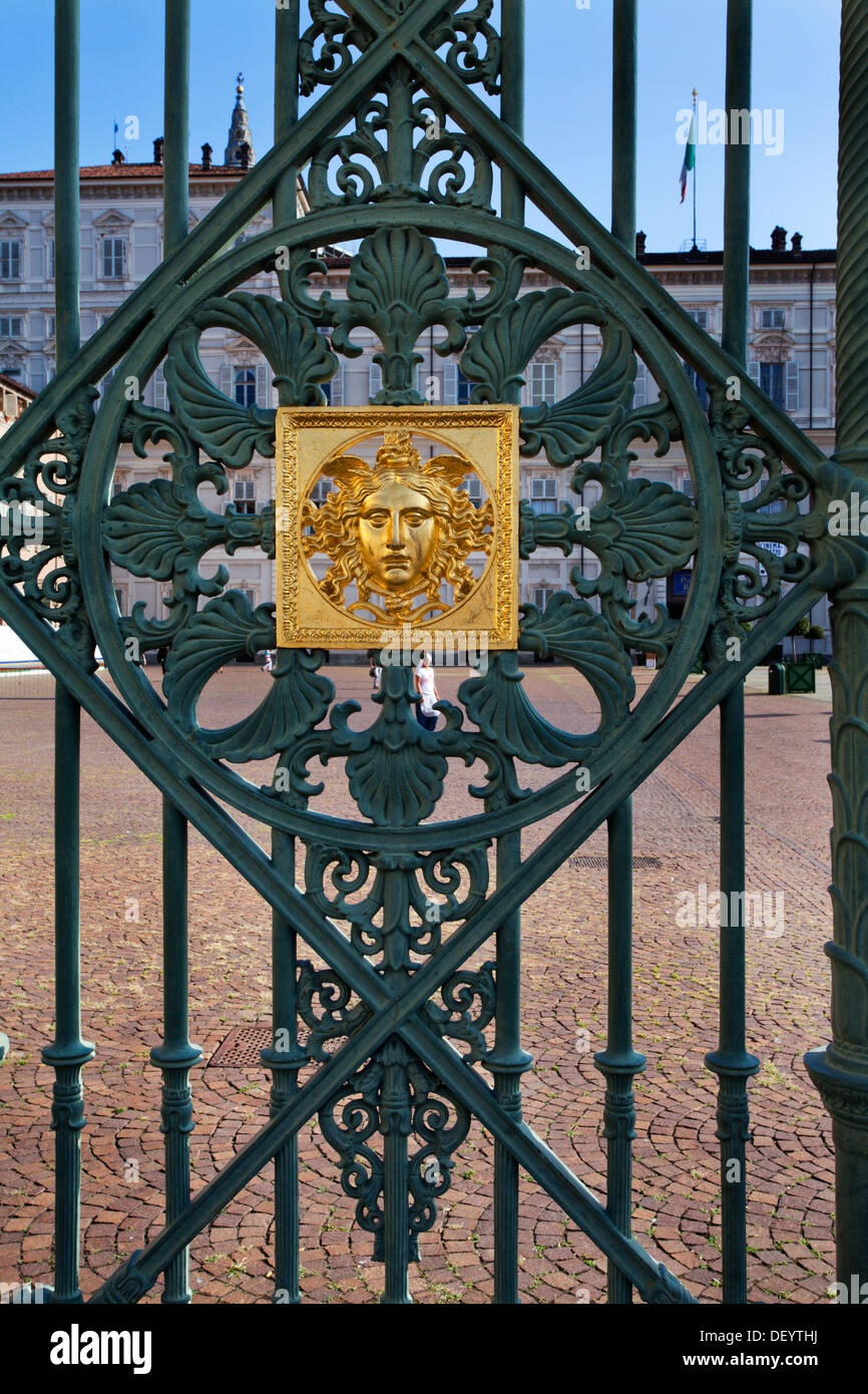 Gold railings hi-res stock photography and images - Alamy