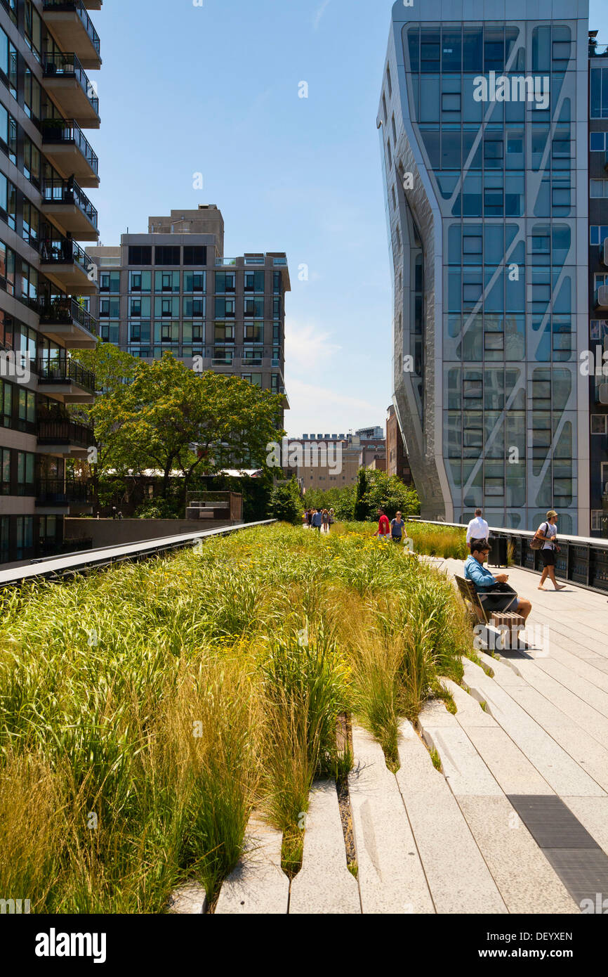 High Line Park, Lower West Side, Meatpacking District, Chelsea, Greenwich Village, Manhattan, New York City, USA Stock Photo