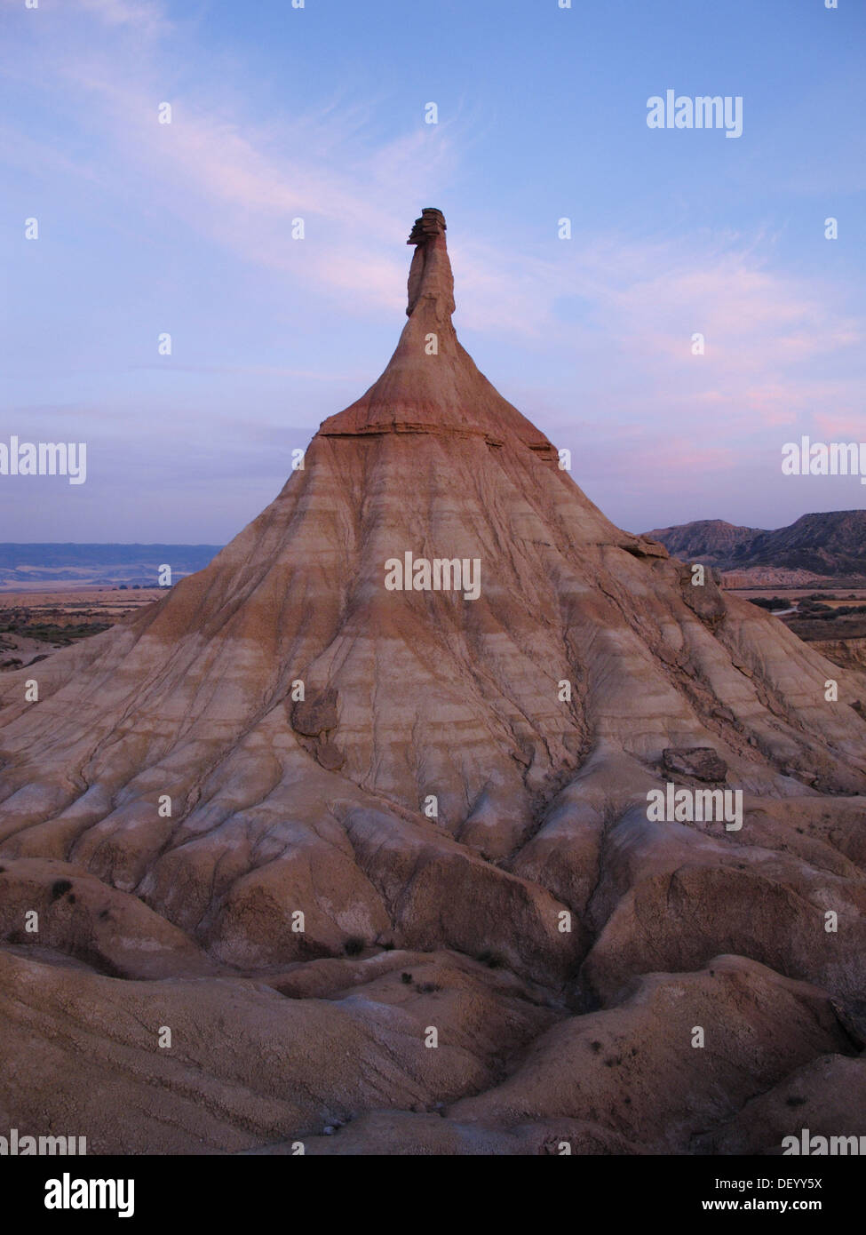Castildetierra, symbol of this continental desert, Bardenas Reales
