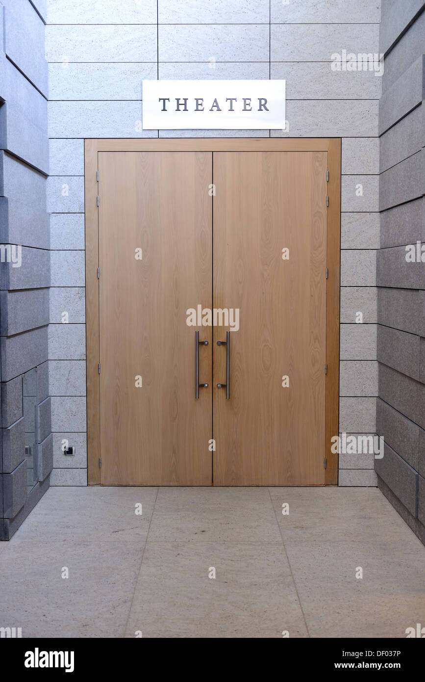 Movie theater entrance hires stock photography and images Alamy