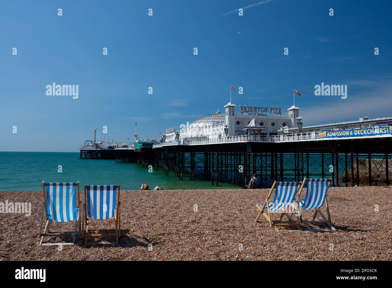 Brighton deck chairs hi-res stock photography and images - Alamy