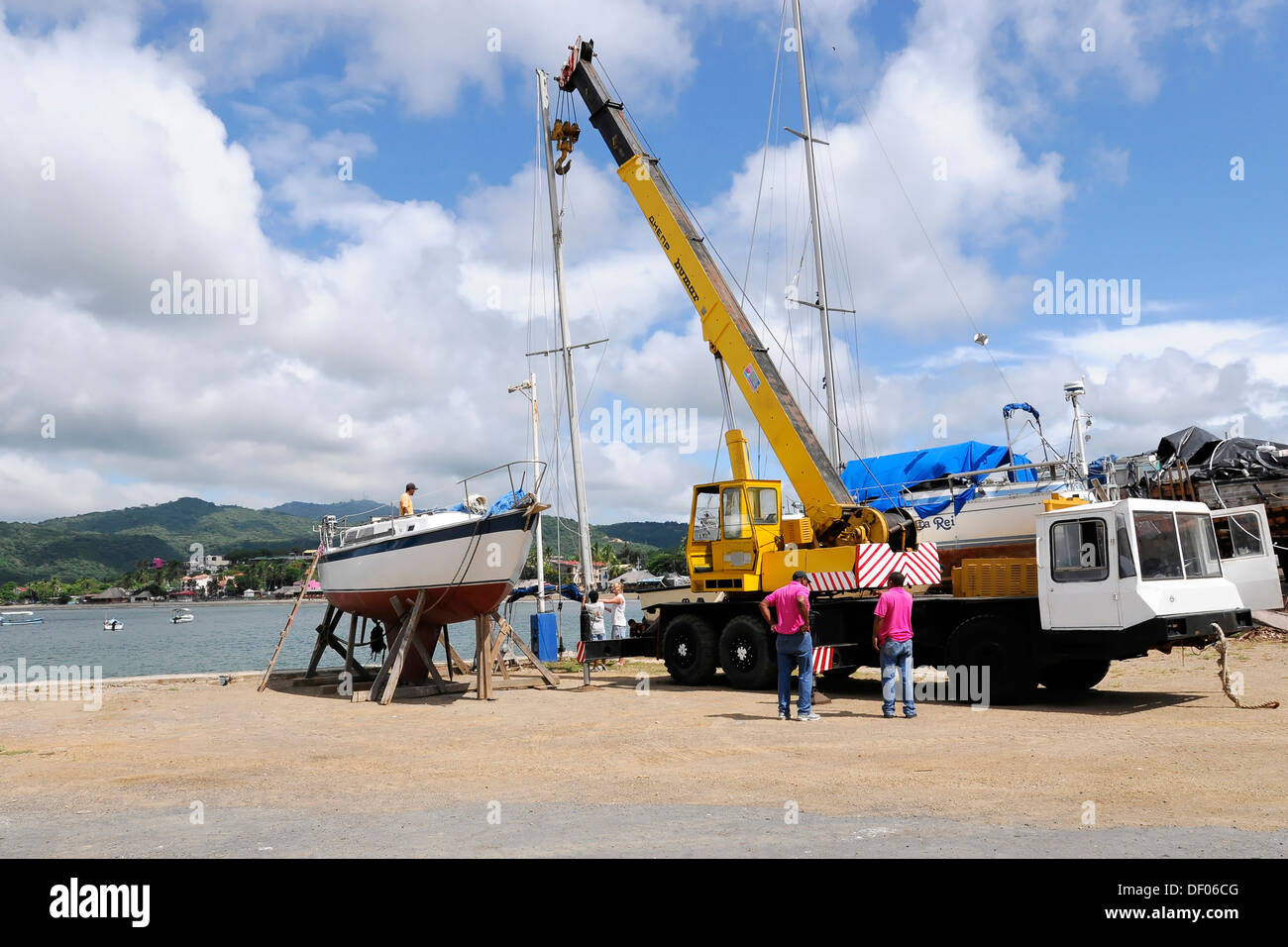 Yacht being rigged, Harbor, San Juan del Sur, Nicaragua, Central America Stock Photo