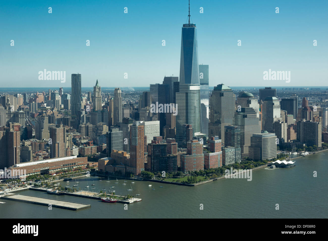 AERIAL DOWNTOWN SKYLINE HUDSON RIVER MANHATTAN NEW YORK CITY USA Stock ...