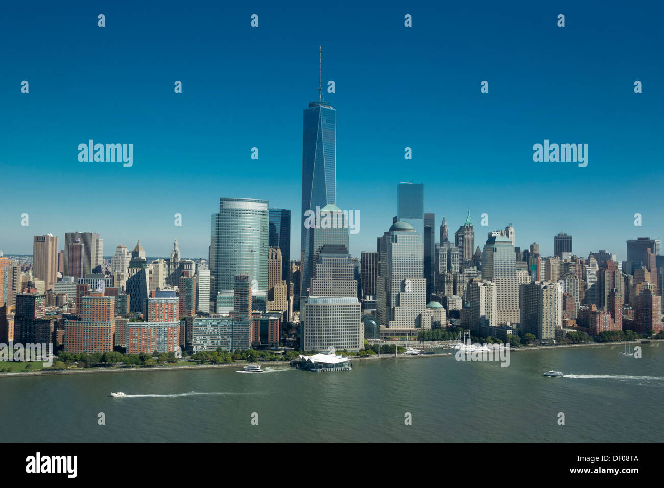 AERIAL DOWNTOWN SKYLINE HUDSON RIVER MANHATTAN NEW YORK CITY USA Stock ...