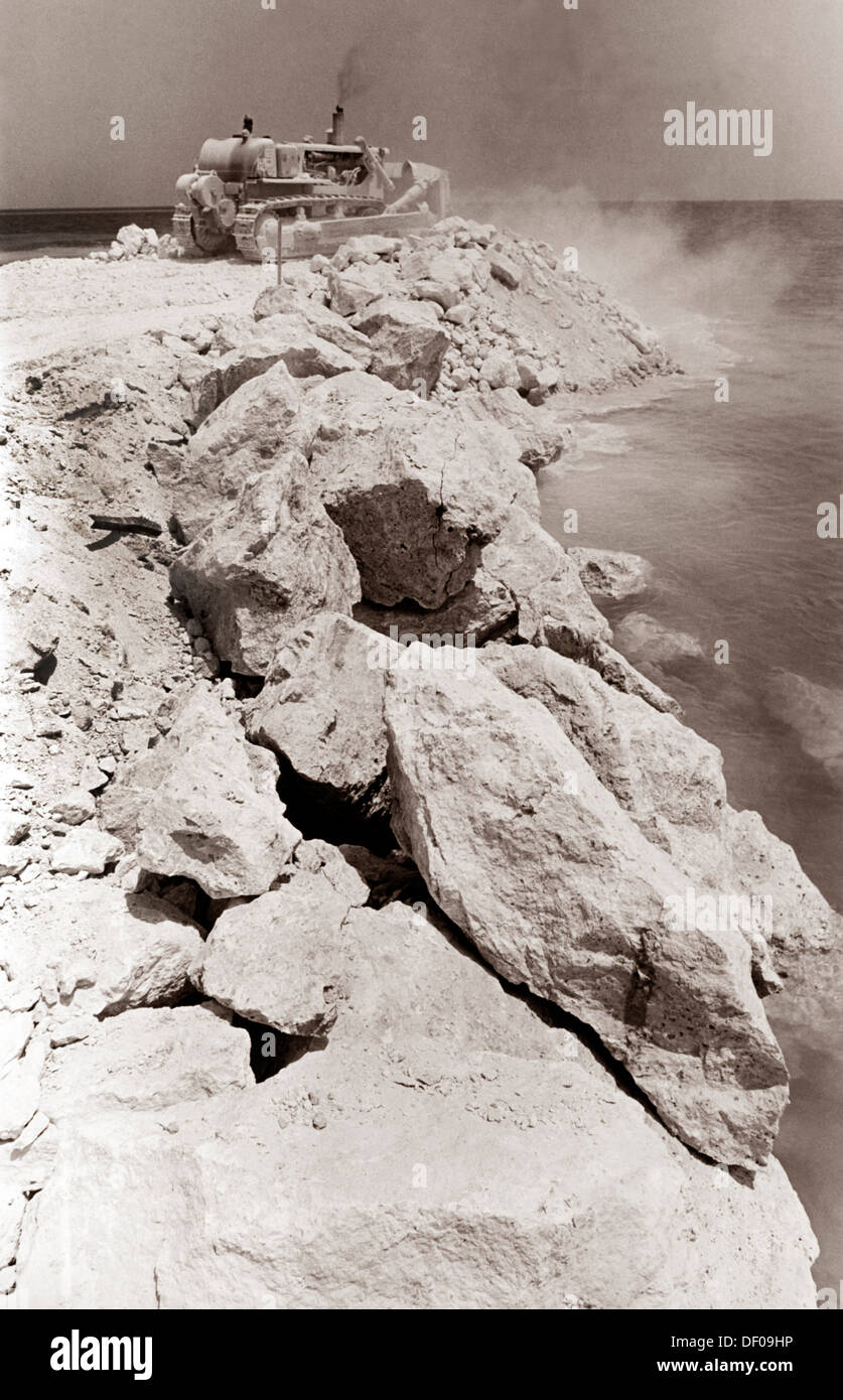 Dubai UAE Construction 1977 Breakwater Stock Photo