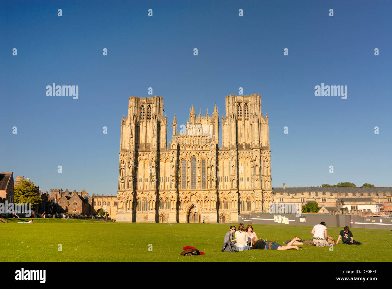 Wells cathedral art hi-res stock photography and images - Alamy