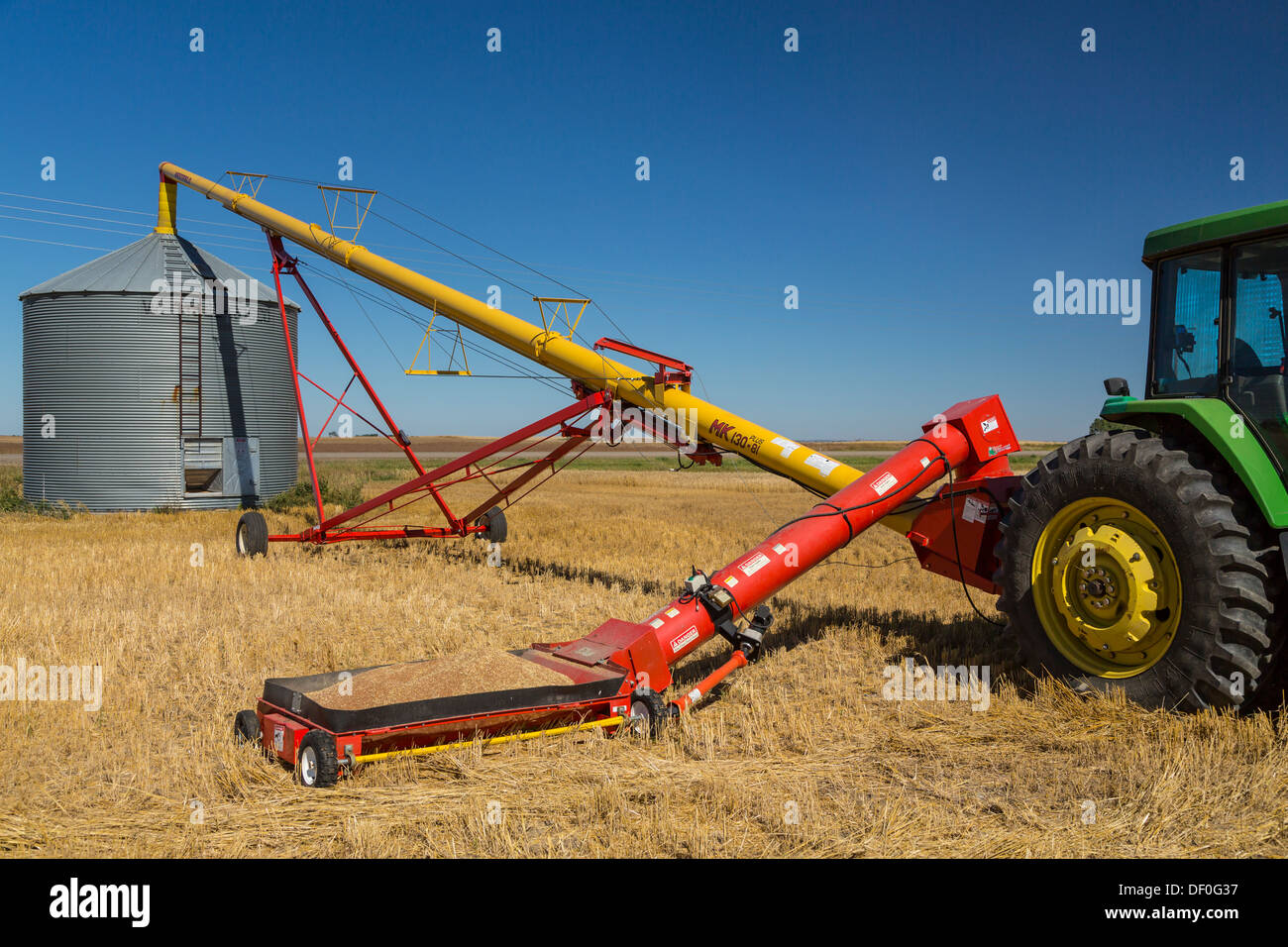 Grain auger bin hires stock photography and images Alamy